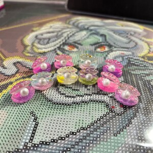 Glitter Sea Shell Coverminder