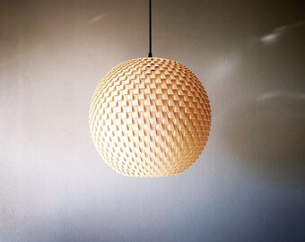 Large modern wooden pendant light, sustainable hanging light, warm ceiling lamp for living room or dining room, boho lampshade natural, for high staircase