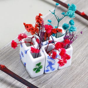 Personalized Mini Vase Fridge Magnet, Handmade Ceramic Magnet with Dried Flowers, Cute Gift for Her or Home Decor