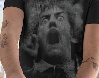 Invasion of The Body Snatchers Shirt Halloween T-Shirt Horror Shirts Sci Fi Tshirt Screaming Tee Scream Tshirts Retro T Shirt Pointing Point
