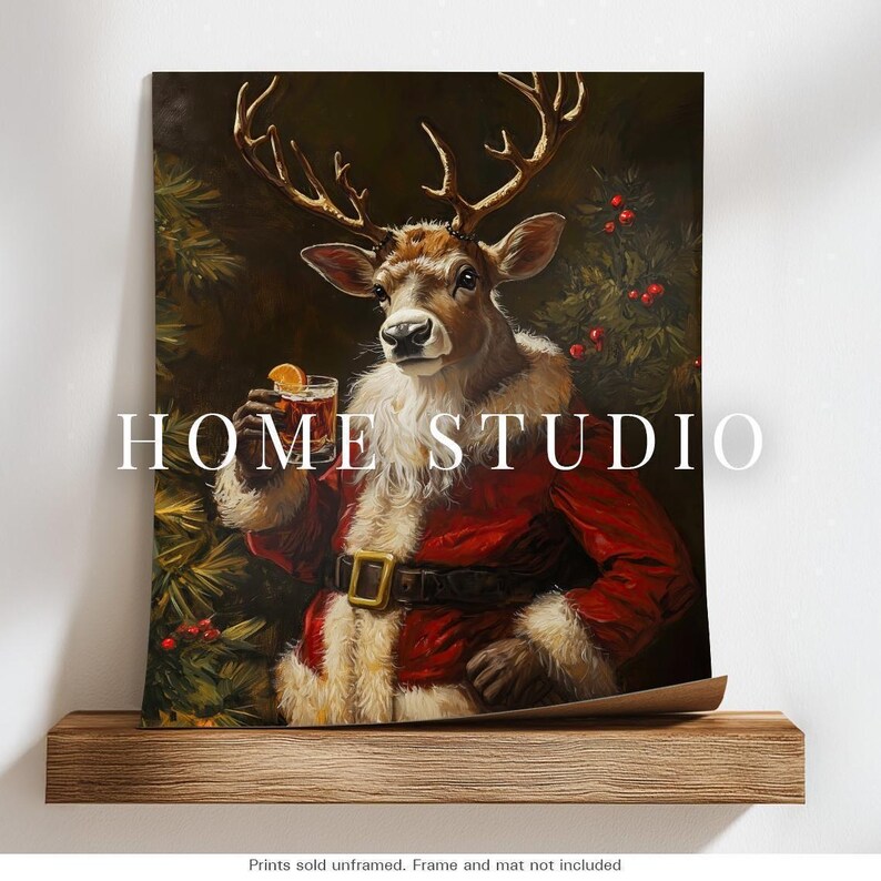 Santa Suit Deer Art - Christmas Whiskey Picture, Holiday Bar Print, Whimsical Reindeer, Winter Decor afbeelding 2