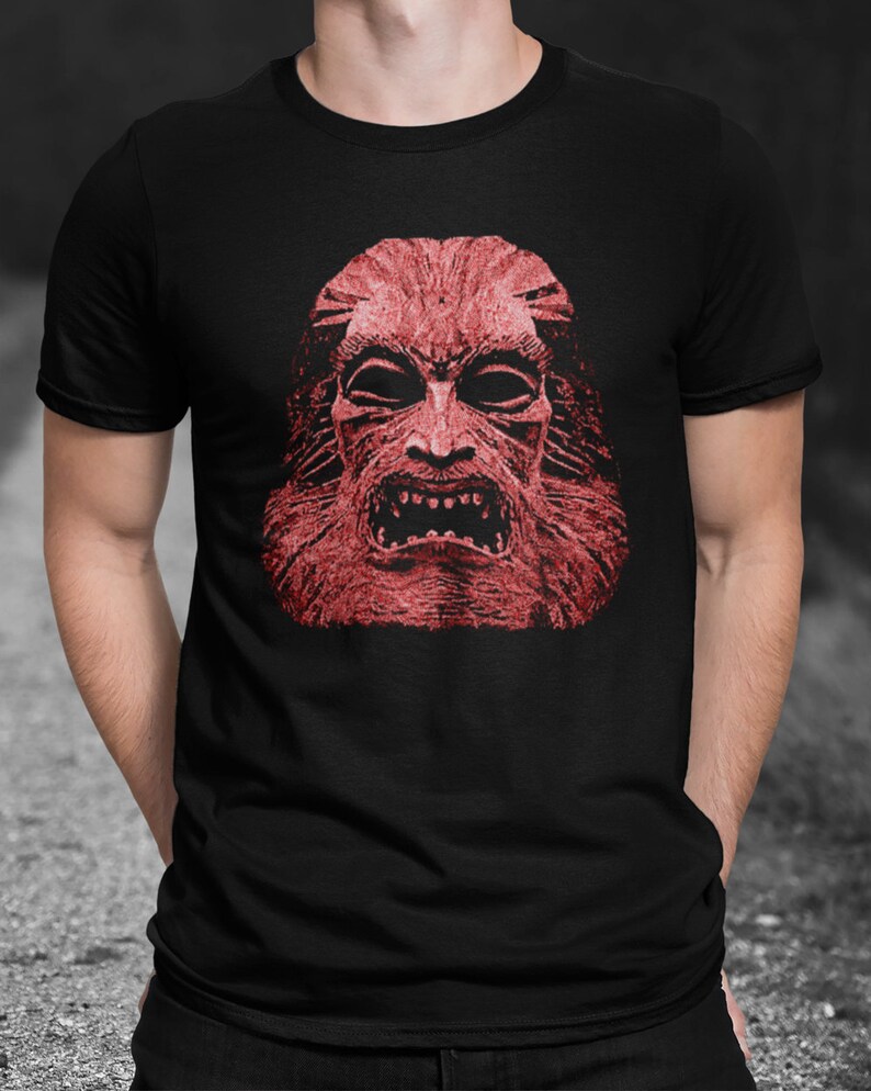 Zardoz T-Shirt Sci Fi Tee Shirt 1974 Pop Culture TShirt Cool Tshirts Weird Classic Retro Tees Horror Science Fiction 70s 1970s RED