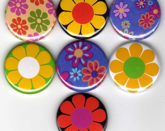 Flowers 7 one inch pinback/badges/buttons  cute little pop art daisys mod