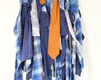 Upcycled denim fringed skirt - Boho festival skirt - Patchwork made from vintage shirts - Handmade one-of-a-kind