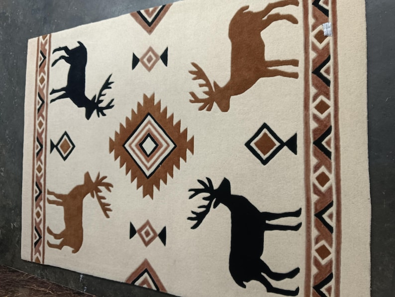 Hand Tufted Deer Area Rug, Rustic Cabin Lodge Wool Rug, Neutral ...