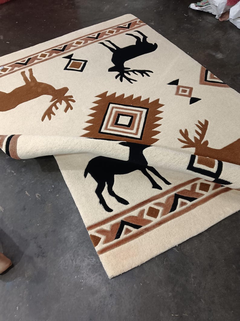 Hand Tufted Deer Area Rug, Rustic Cabin Lodge Wool Rug, Neutral ...