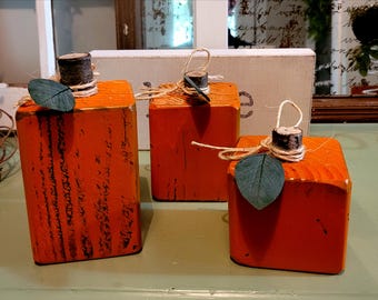 Wooden Pumpkins, Autumn Farmhouse, Primitive Pumpkins, Handmade Wood Thanksgiving Decor, Halloween Tiered Tray, Fall Mantle Decor,