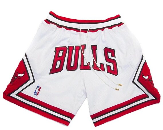 Chicago bulls shorts retro sale