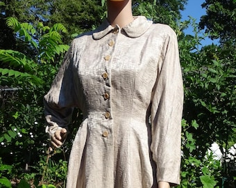 Vintage 1950s Bettijean Swish Coat, Mid Century Textured Swing Coat with Bow Back, Hidden Pockets, Elegant Rockabilly Retro Winter Coat