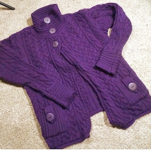 Vintage Aran Crafts Ireland Women&#39;s Purple 100% Merino Wool Button Front Cardigan Sweater - Size M