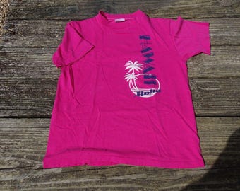 Vintage 80s Hawaii Hilo T-Shirt Neon Pink Palm Tree Retro Beach Tee
