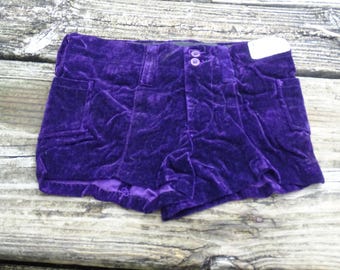 Rare 1970s Liberty Scene Jeans Velvet Hot Pants, Archival Deadstock Counterculture Fashion, Velour Purple Utility Micro Mini Shorts, Size 00