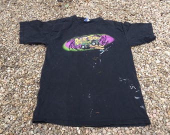 Vintage Grave Digger Monster Jam T-Shirt 90s Monster Truck Graphic Tee - Retro Racing Shirt Black Distressed Streetwear