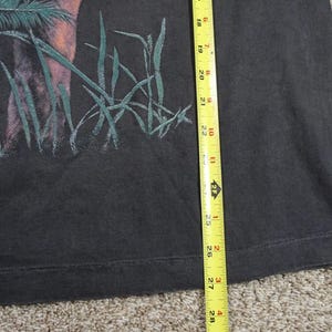 Vintage 90s Cougar Mountain Lion T-Shirt Made in USA Mango Tropic Adventure Wear Graphic Distressed Thrashed Aesthetic Adult Large Bild 5