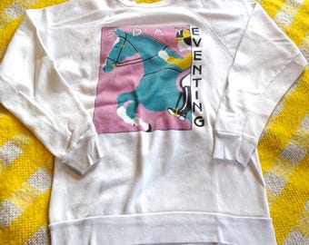 Vintage 80s 90s 3-Day Eventing Equestrian Raglan Sweatshirt Cream Distressed