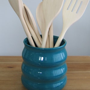 Beehive utensil holder in peacock blue green, Ceramic utensil crock, Stoneware pottery kitchen organizer, Utensil caddy, Bridal shower gift image 3