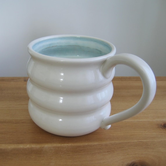 Large Beehive Coffee Mug: Pale Blue & White Ceramic Stoneware 18 Oz - Etsy  Israel