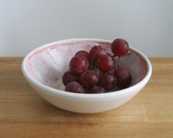Petit bol à goûter ou à trempette en poterie rose et blanche, plat de préparation en céramique, bol pour chaton