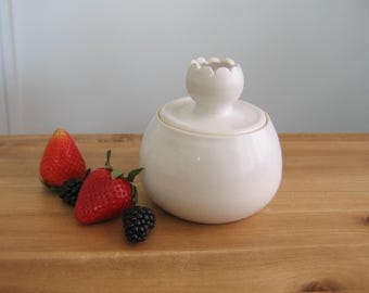 White pottery sugar bowl, Simple ceramic covered jar, Minimalist modern wheel thrown stoneware brunch gift, Housewarming, Bridal shower