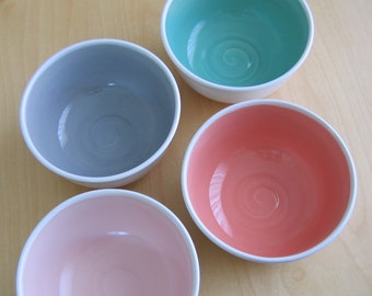 Mismatched soup or cereal bowls, Set of 4 pottery bowls, Mid century modern colorway, Stoneware ceramic ice cream, Pink, Gray, Foodie gift