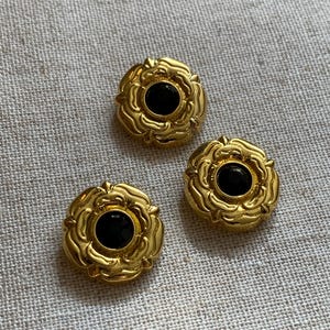 Tudor jewelry for gowns - Renaissance ouches - ooches for Queen Elizabeth - Anne Boleyn jewelry - Renaissance buttons - Tudor buttons