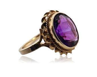 Vintage 9ct Yellow Gold Oval Amethyst & Ring British Hallmarks