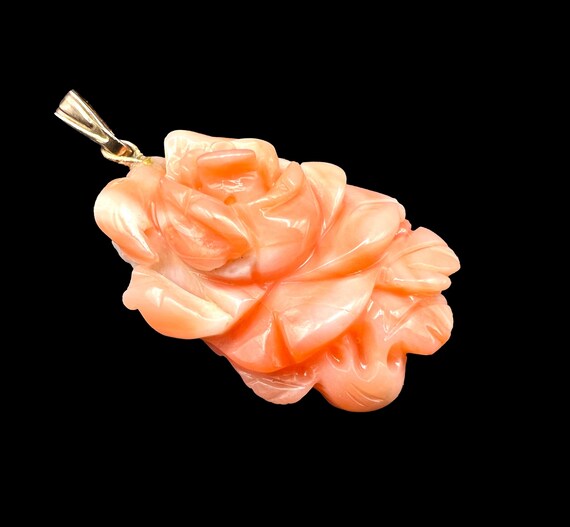 Vintage Large Hand Carved Angel Skin Coral Floral… - image 2