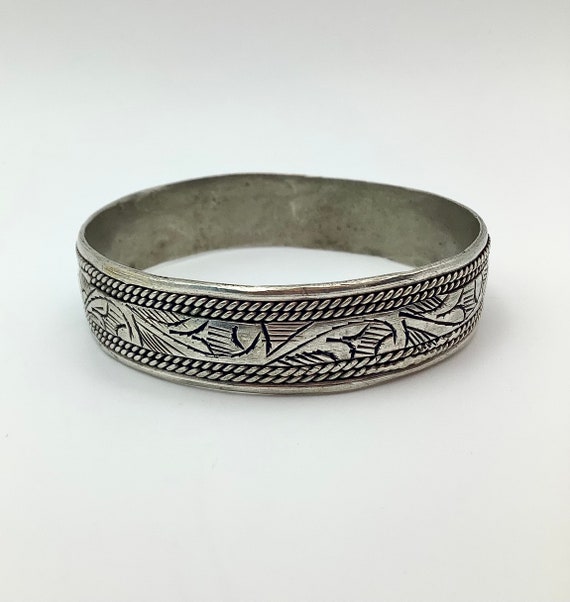 Antique Carved Etched Berber Silver Morocco Bangl… - image 7