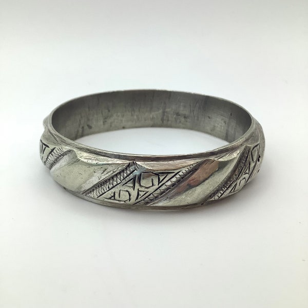 Antique Heavy Carved Etched Berber Silver Morocco Bangle Bracelet 94 Grams