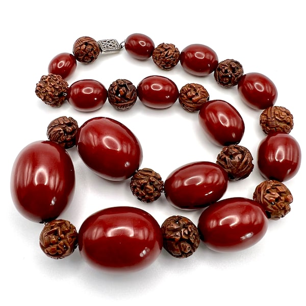 Art Deco Cherry Bakelite Faturan & Carved Ojime Wood Bead Necklace