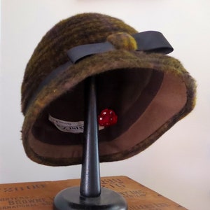 Vintage Cloche Hat Maxine's Women's Faux Fur with Ribbon Band image 1