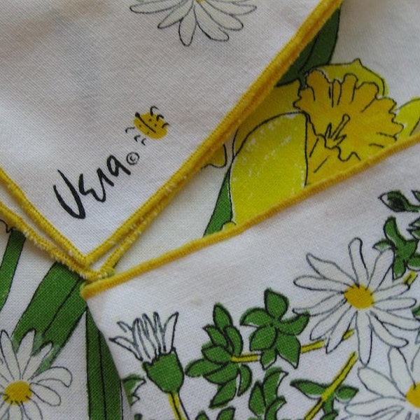 Daffodils and Daisies Vintage Vera Napkin