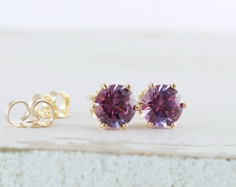 Alexandrite Earrings Gold Stud Earrings Birthstone Stud Earrings June Birthstone Jewelry Alexandrite Stud Earrings Gemstone Stud Earrings