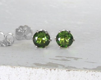 Silver Stud Earrings Peridot Earrings August Birthstone Earring Green Stud Earrings Peridot Earrings Birthstone Jewelry Holiday Gift For Her