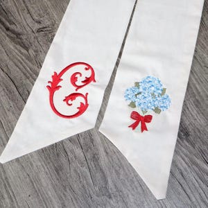 Hydrangea Wreath Sash with Bow – Embroidered Floral Door Décor – Southern Front Door Accent – Spring Summer Wreath Ribbon – Garden Party Dec