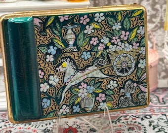 Polvos compactos vintage Kigu Caprice – Diseño floral de carruaje de caballos, accesorio de tocador de los años 50