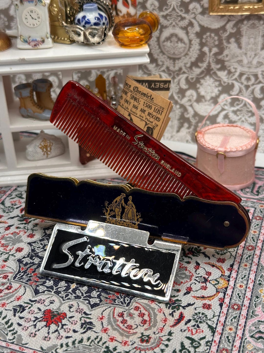 Stratton Comb Vintage Stratton Folding Comb, Red Tortoiseshell Effect, Engine Turned ...
