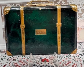 Vintage Suitcase Powder Compact Green Enamel Vanity Compact 1950s Novelty Travel Case Design