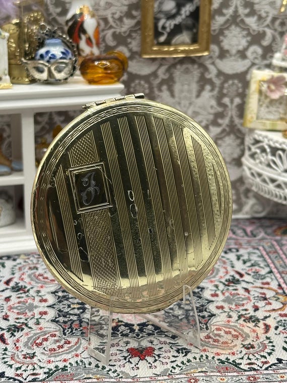 Solid Sterling Silver Kigu Powder Compact | Hallm… - image 1