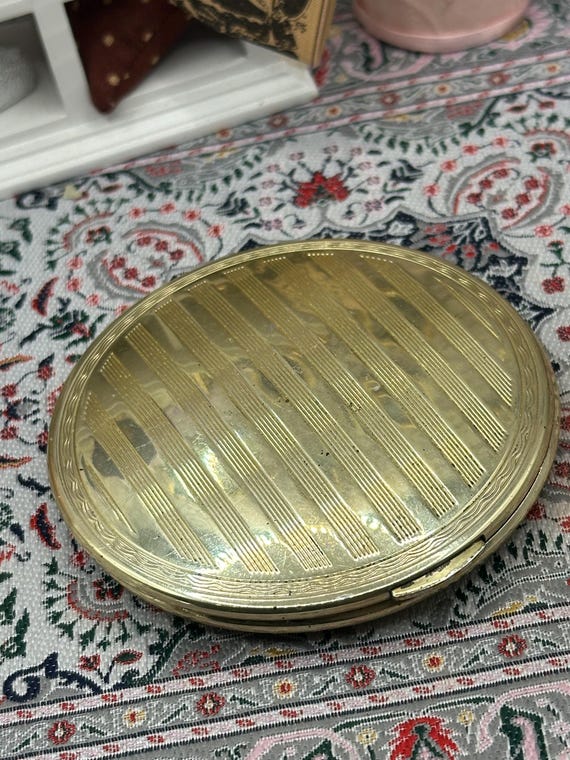 Solid Sterling Silver Kigu Powder Compact | Hallm… - image 4