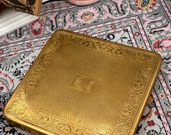 Vintage Kigu Powder Compact: 1950s Gold Tone Engine Turned Floral Border Made England