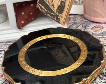 Stratton Vintage Powder Compact Black Enamel Gold Tone 7.5cm Scalloped Edge Mirror Compact