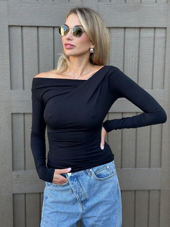 Black Off-Shoulder Cotton Long Sleeve Top (XS-S) - Etsy 日本