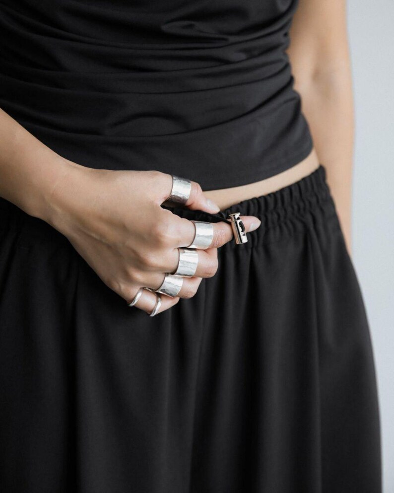 Oversized Black Wide Leg Pants: Elastic Waist Trousers immagine 4