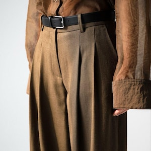 Double pleat belted brown pants pleated brown pants women suit women&#39;s trouser summer women wide leg pants. Summer trousers brown