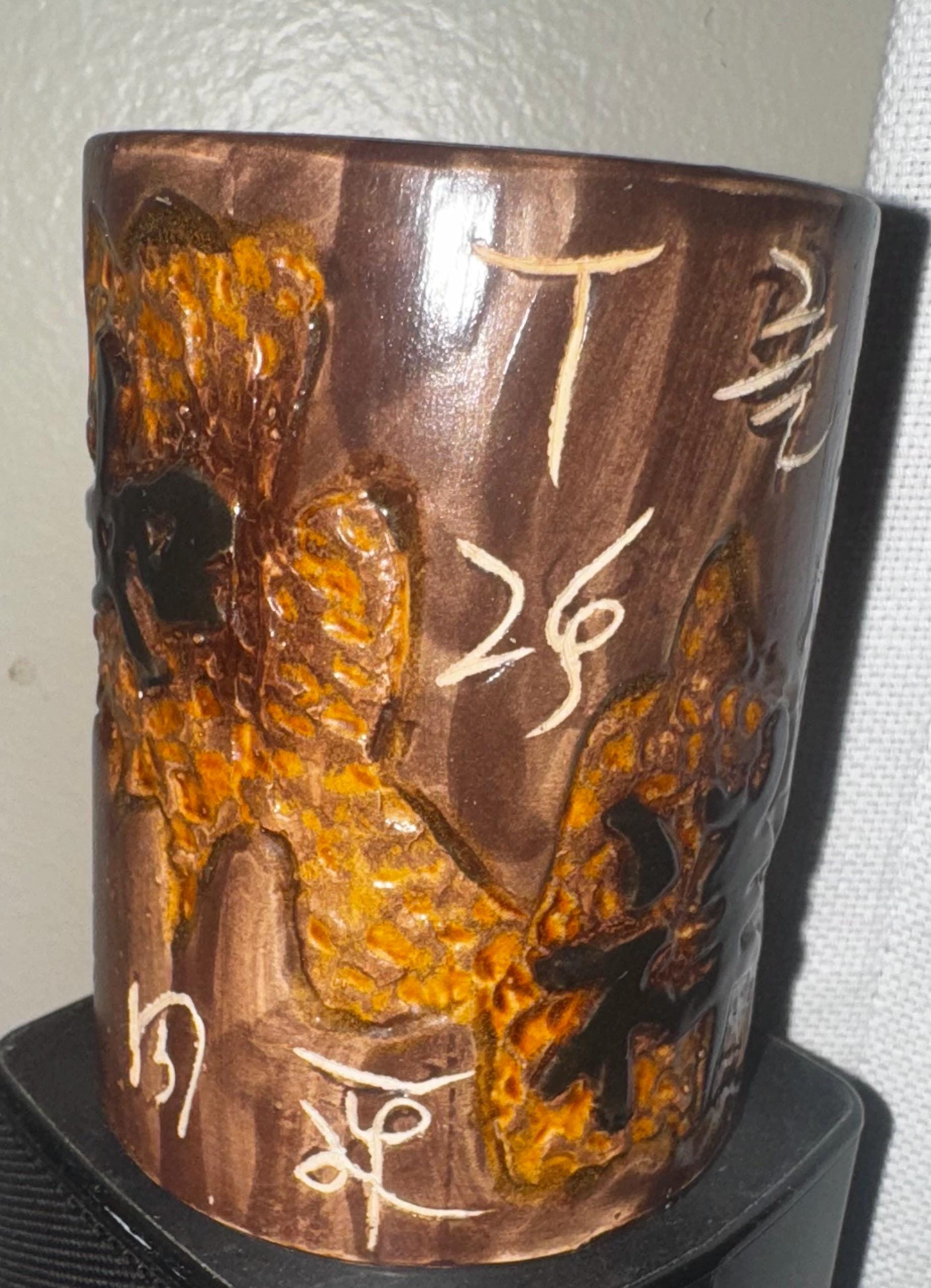 Vintage Carved Etched Chinese Asian Pottery Utensil Crock Holder / Vase 4 “ Tall