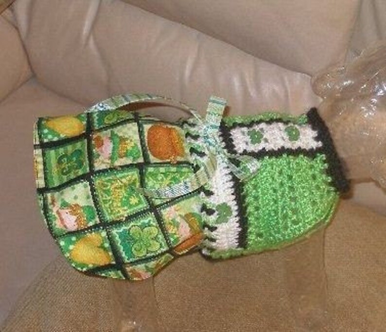 2 to 20 lb dogs-Boys matching sweater also available SHAMROCKS and LEPRECHAUNS Skirtter