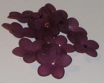 Hand Dyed 20mm Grape Lucite Daisy Flowers (df20mm23)