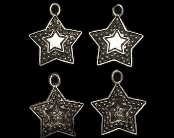 4 Silver Beaded Edge Star Charms (qb186)