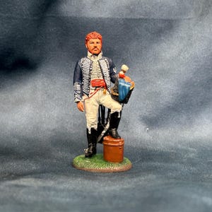 DelPrado Miniature Military Soldier Figurine, Metal Figure, Officer, British Hussars, 1814